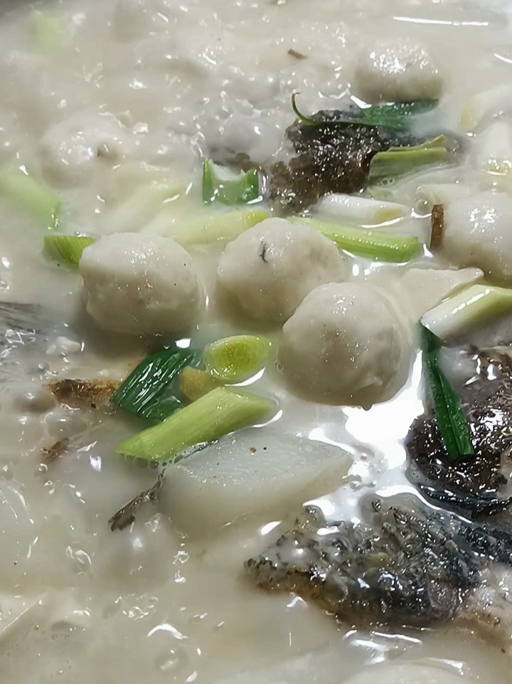 厨师长教你做胖头鱼火锅好吃停不下