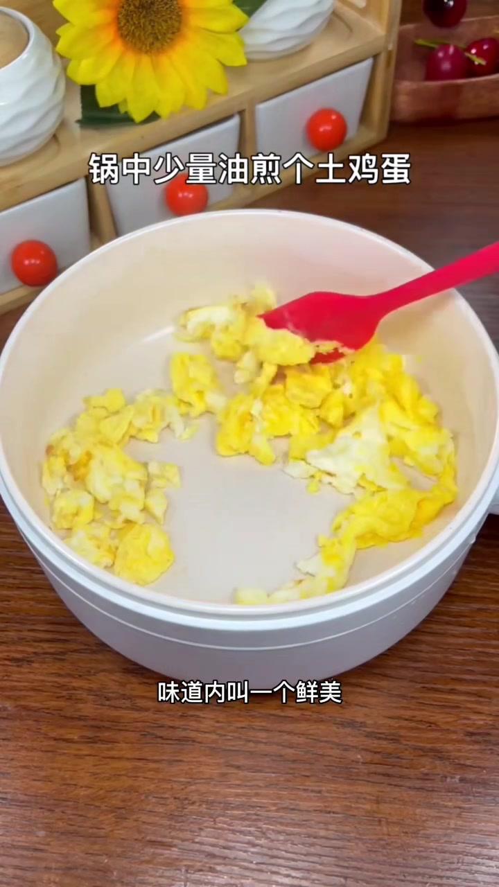 天气太热了,你一定要做一个裙带菜汤,给家人喝,又营养又美味。抖音美食推荐官 好物推荐 味道