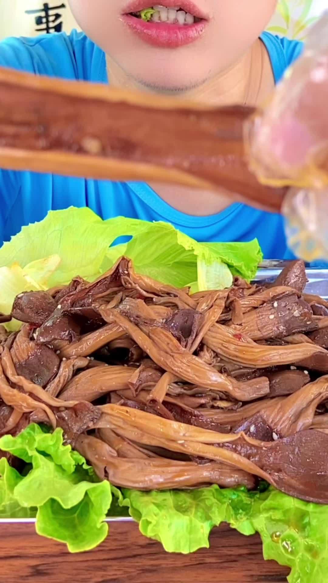 鸭板肠 鸭脆肠 沉浸式体验 吃鸭肠