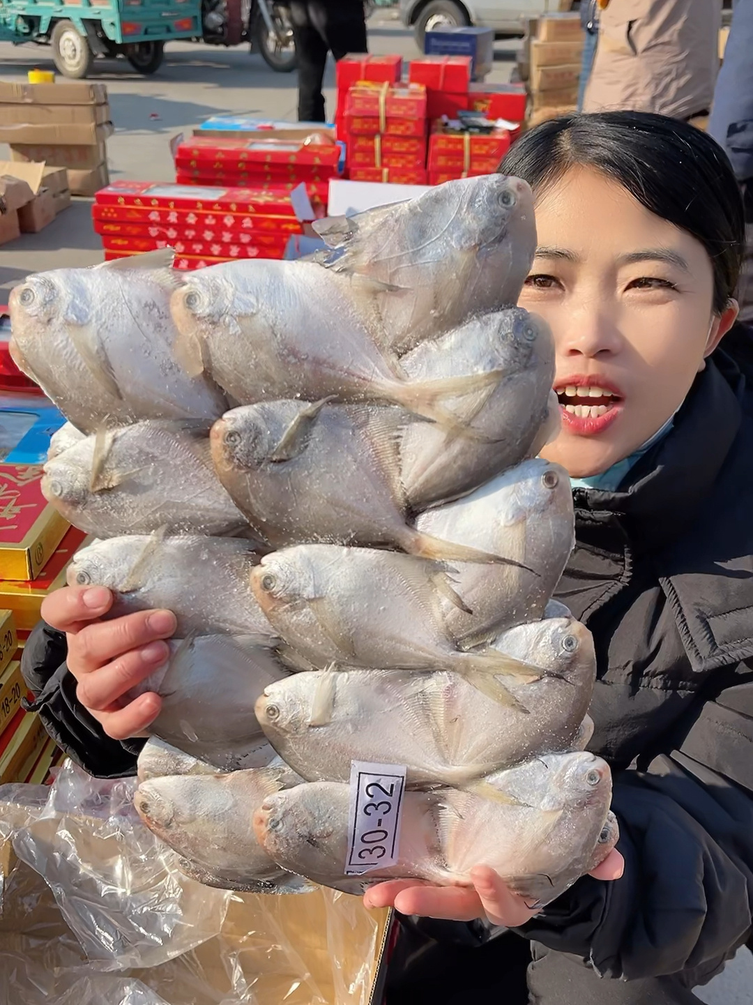 银鲳鱼又名白鲳鱼平鱼
