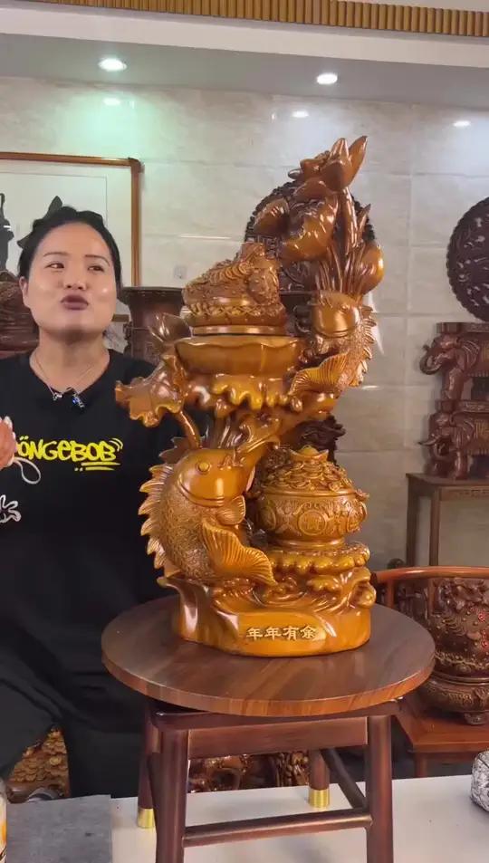 办公室桌面太单调？这款锦鲤鱼摆件给你满满好运，还能免费退哦！