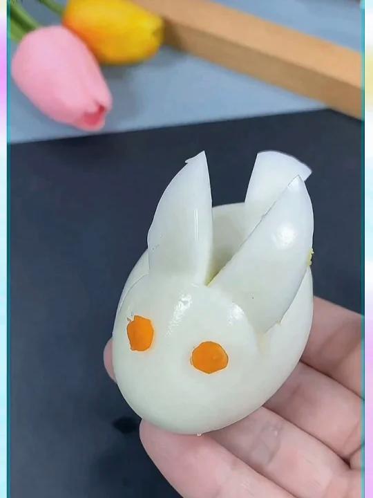过年创意手工菜 熟鸡蛋变兔子!