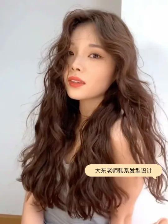 烫一次可以美一年的~甜美减龄法式烫慵懒法式烫发～～可甜美可森系拯救扁塌服贴发质!中长发烫发