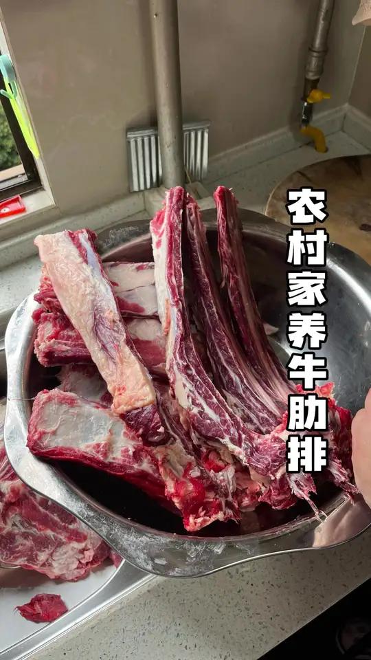 很多朋友种草了我们这个糍粑辣椒,最近我们没有食材煮火锅 给大家发一下之前我们煮麻辣火锅烧汤