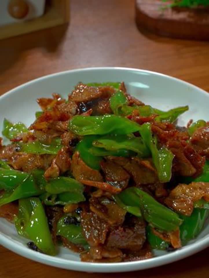 按这个顺序做的小炒肉,口感非常好,又香又下饭