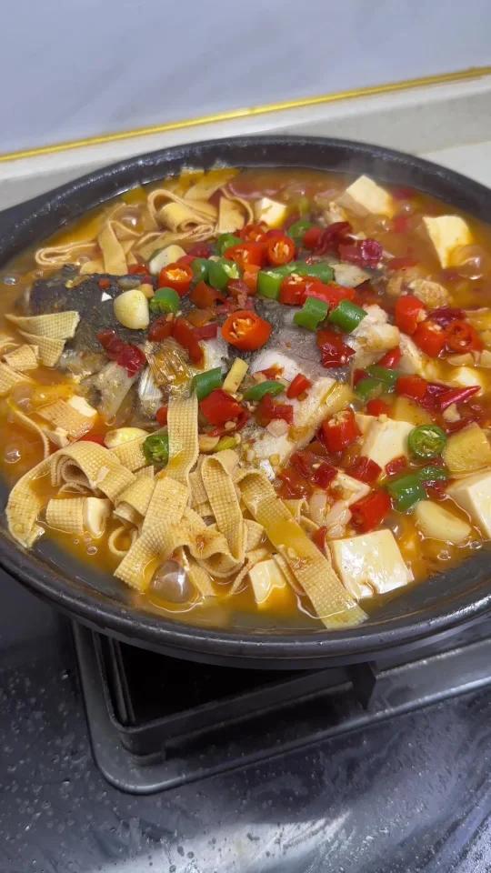 香辣鱼头豆腐煲!鲜香味美巨好吃