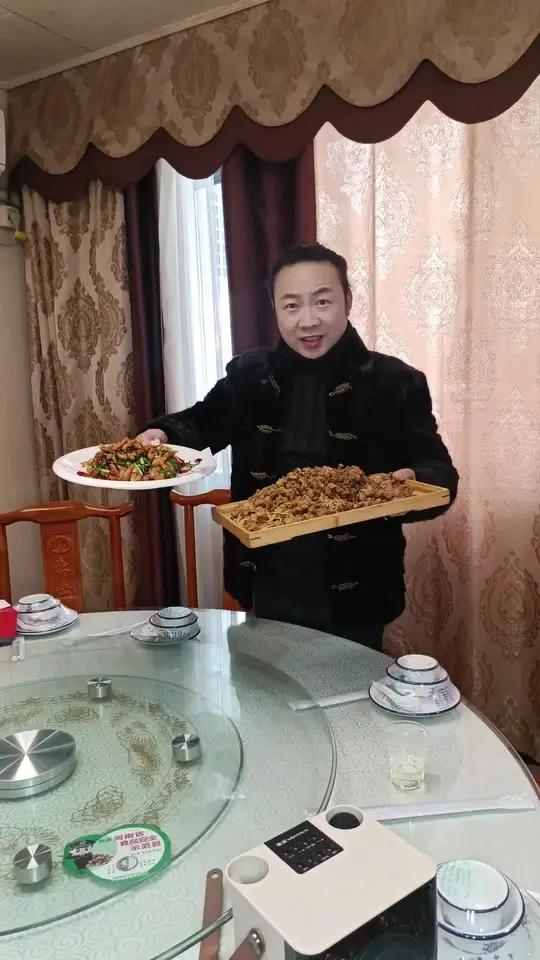 东岳酒店 孜然羊肉套餐值得推荐