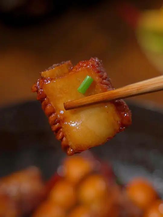 孩子放假在家,你就像我这样做一道简单营养的红烧排骨,软烂入味,孩子可爱吃了!红烧排骨 家常