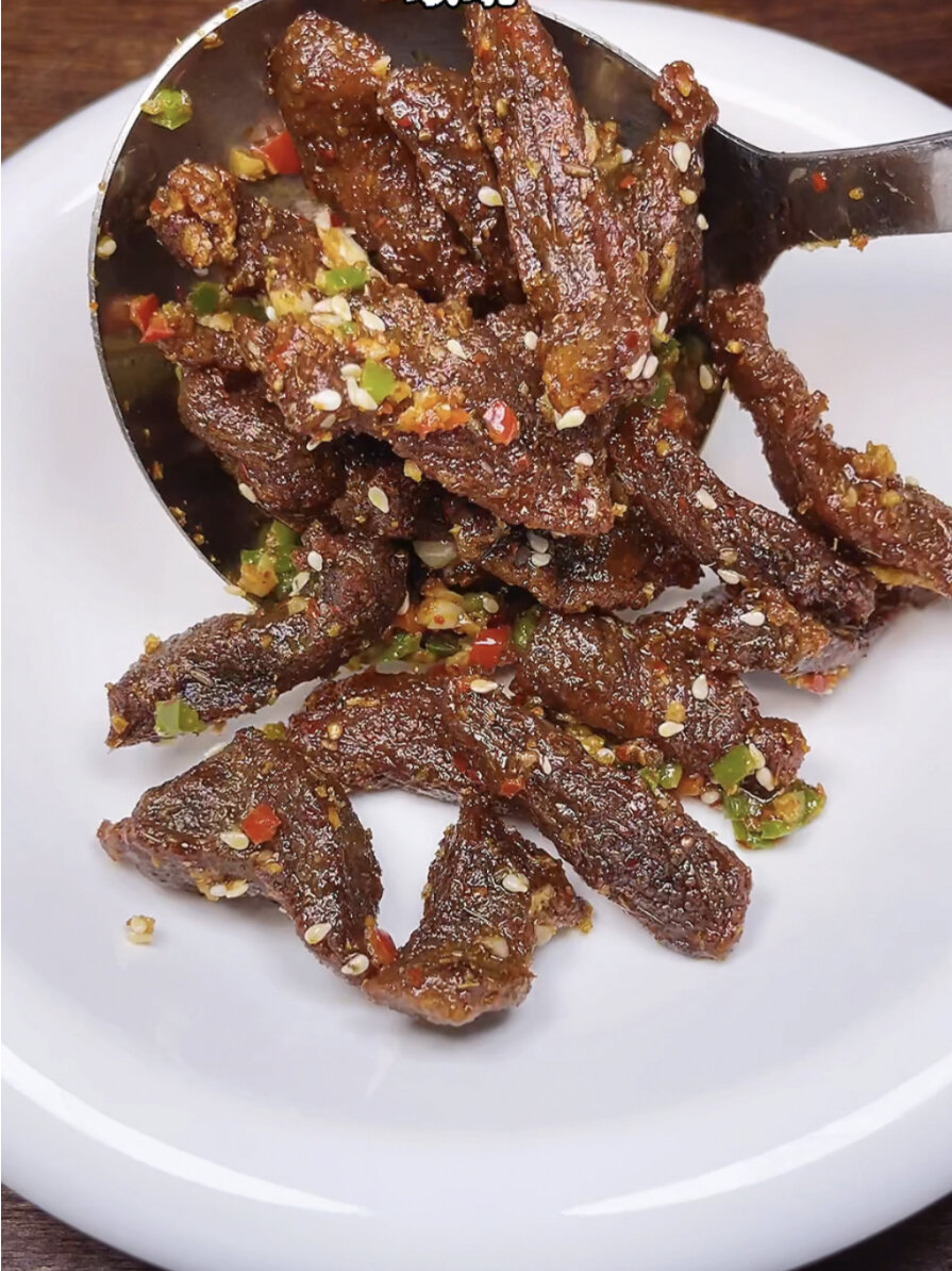 孜然烧烤味的牛肉干你们吃过吗!方法简单