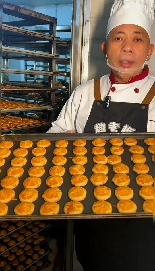 我们的鸡仔饼是没有人能比得上的