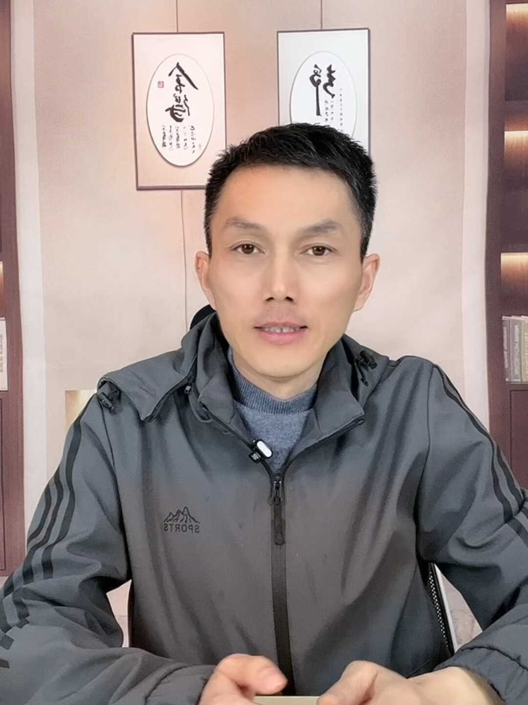 小叶紫檀手串到底应该怎么盘?