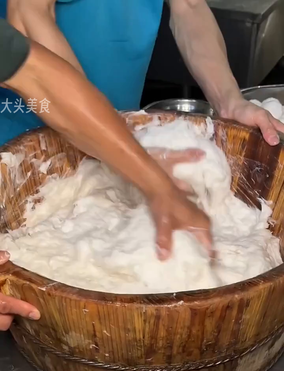 汕头超大墨鱼丸,一个顶一天饭量!