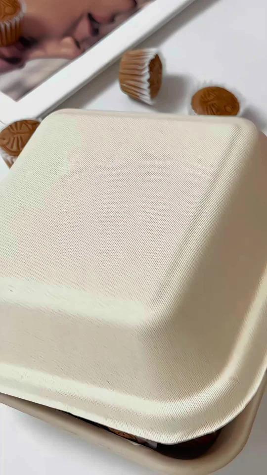 一口一个的机器猫迷你纸杯蛋糕太太可爱辣