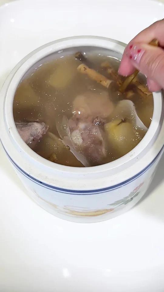 冬天要喝的五指毛桃海底椰汤真的清甜好喝