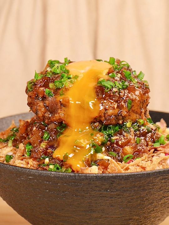 梅干菜肉饼超下饭，做法简单还老少皆宜！