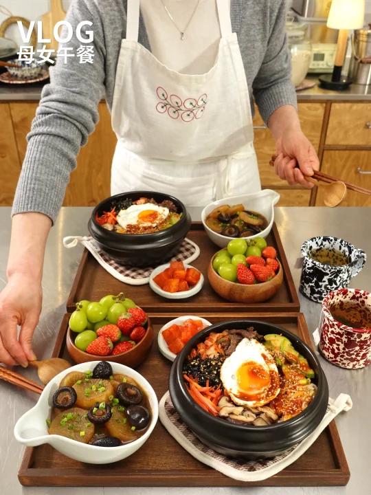母女二人午餐·石锅拌饭+素烧萝卜+乌龙茶