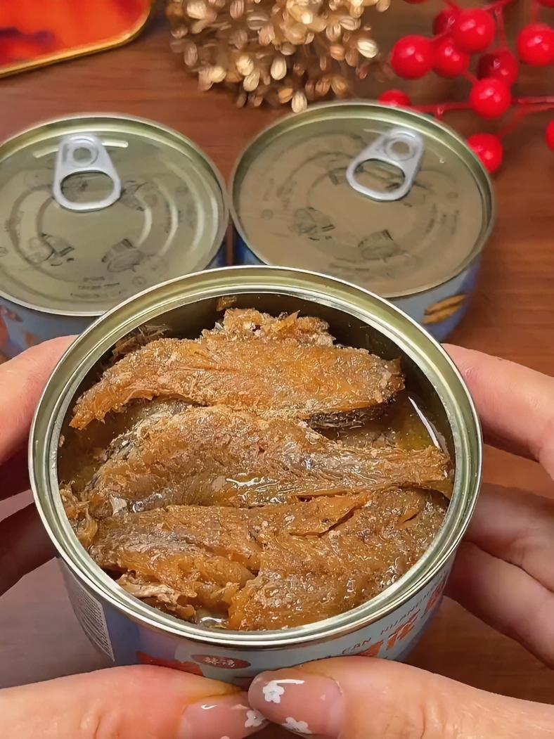 挖到宝了!这黄花鱼罐头配米饭绝了,只要尝过这黄花鱼罐头,你就会和我一样,彻底爱上!赶紧囤起