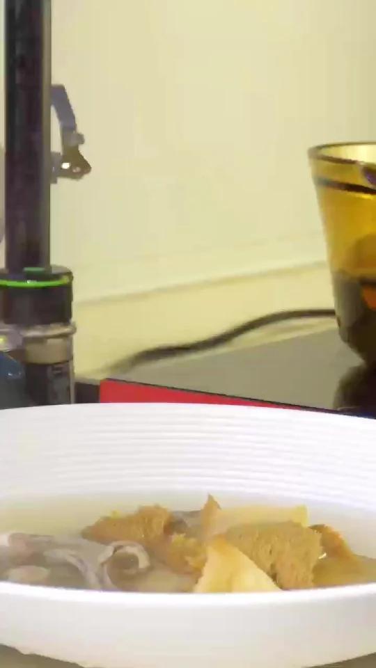 猴头菇猪肚汤,清热护胃