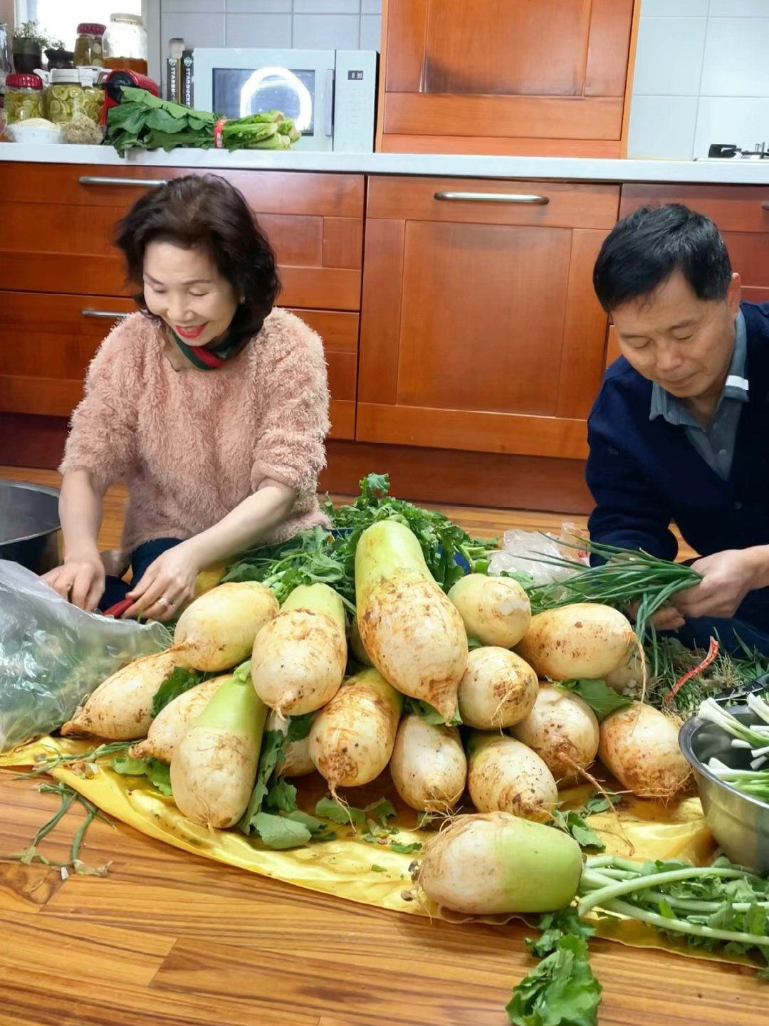 韩国婆婆今天做萝卜块泡菜