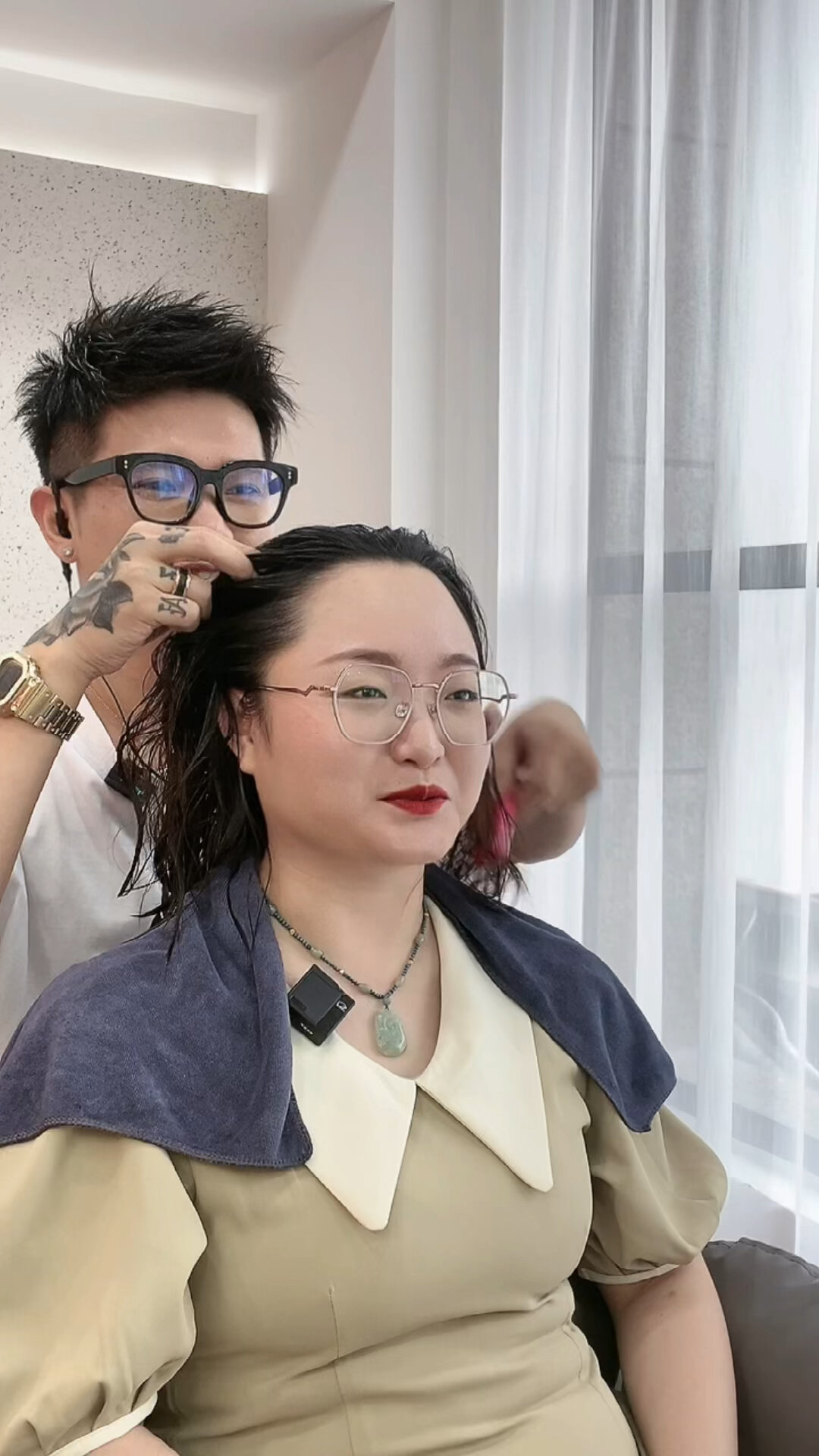 脸大 头大 高额头女生适合什么发型