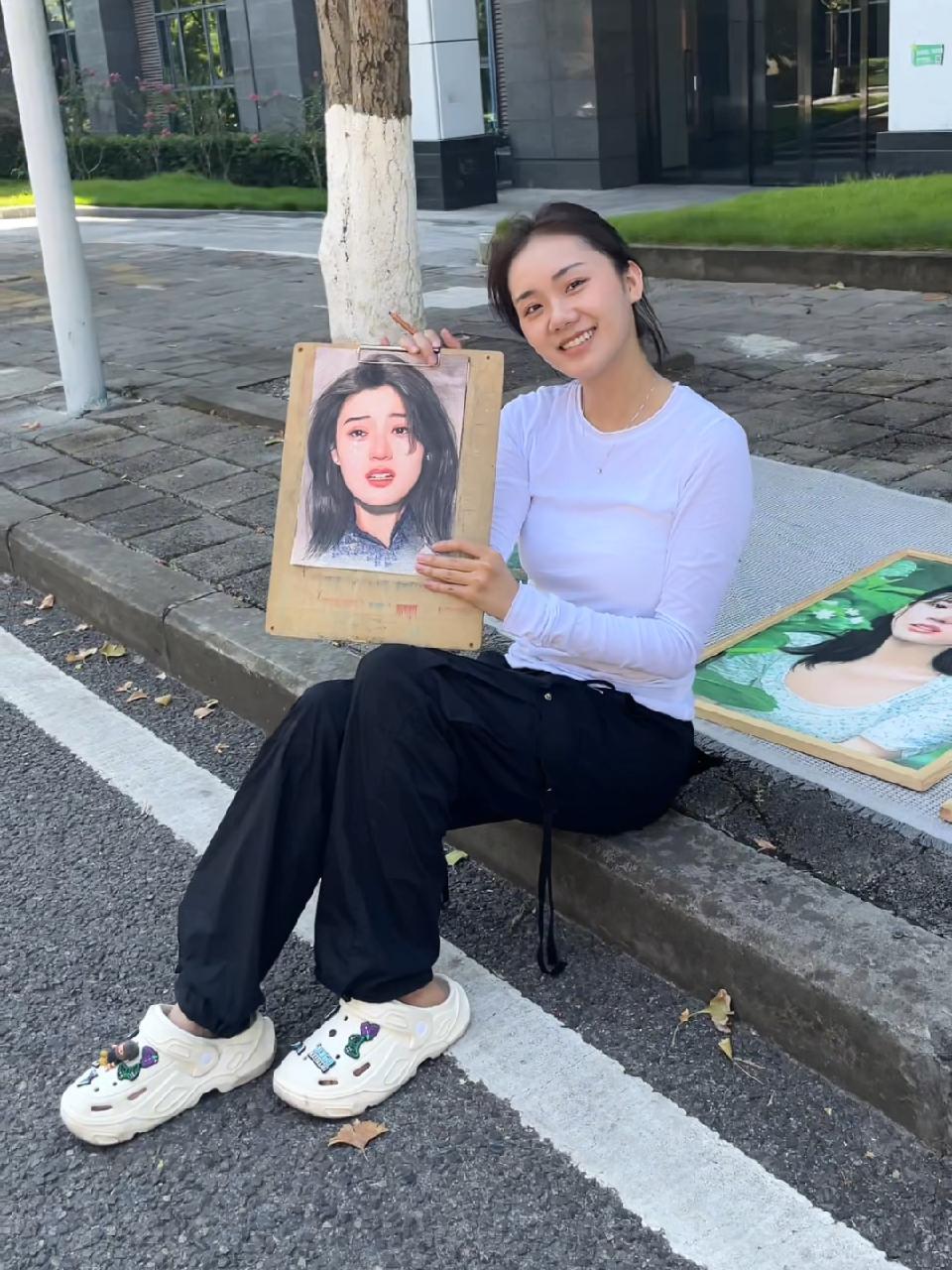 亲爱的叔叔,好巧啊,刚发出来就被您刷到了,您看我画的好吗,可以夸夸我吗 来图定制 手绘画 