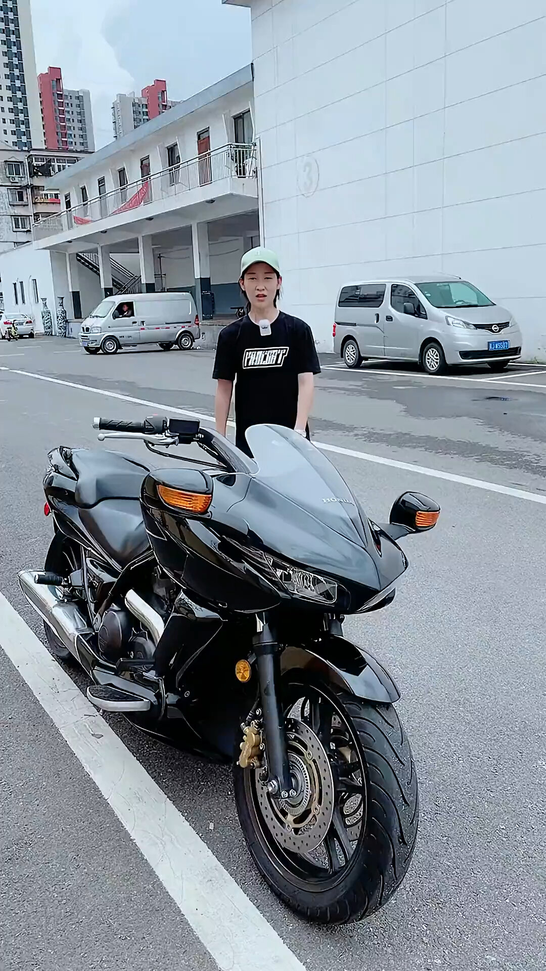 本田大鲨鱼摩托车,不用换挡,给油就走
