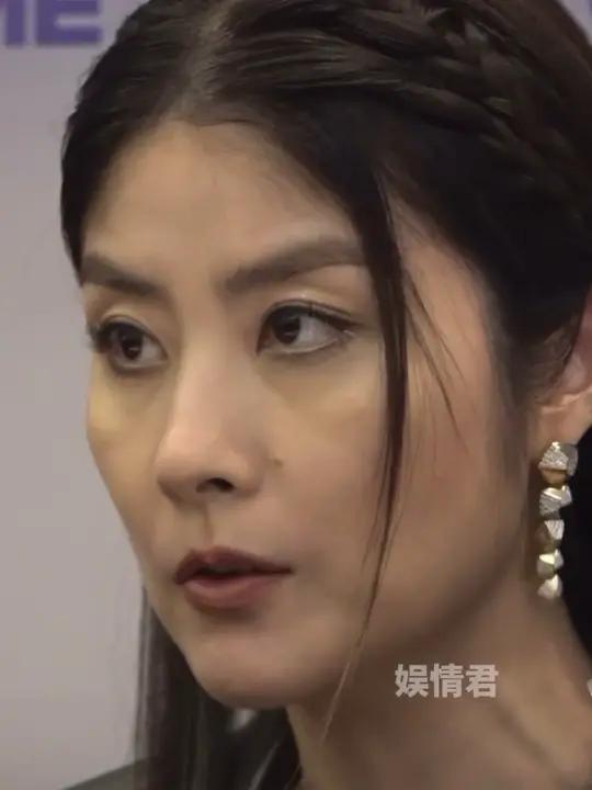 在高清镜头下53岁的陈慧琳这状态如何?