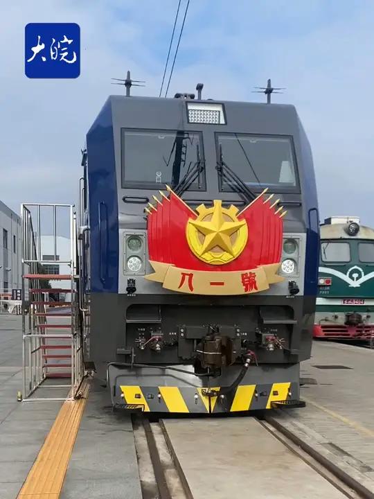 重新出发满一年,英雄机车“八一号”陈列室在合肥开馆  大皖新闻讯 10月25日,中国铁路上