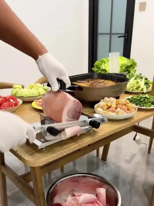 有了这个切片机以后在家吃火锅太方便了。牛羊肉切片机 羊肉切片机 切片机 多功能切肉切片机 