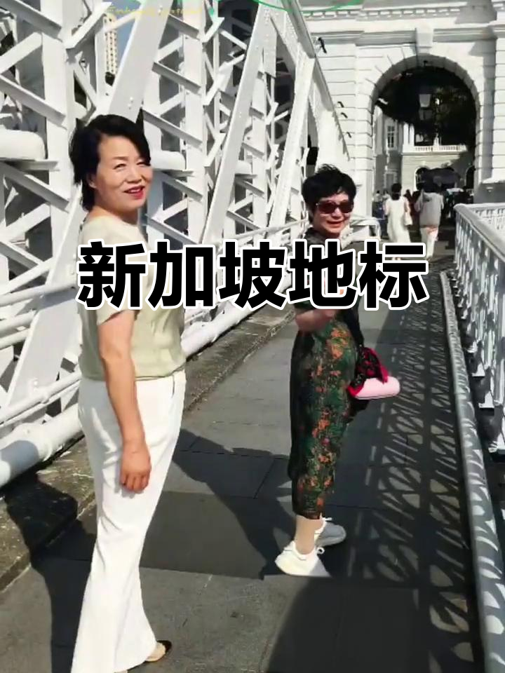 鱼尾狮公园,新加坡的标志性景点,喷泉壮观引人驻足
