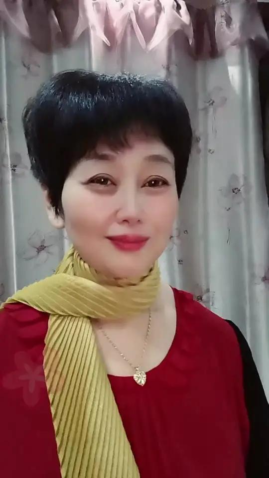 百听不厌 爱笑的人运气不会差 铭铭