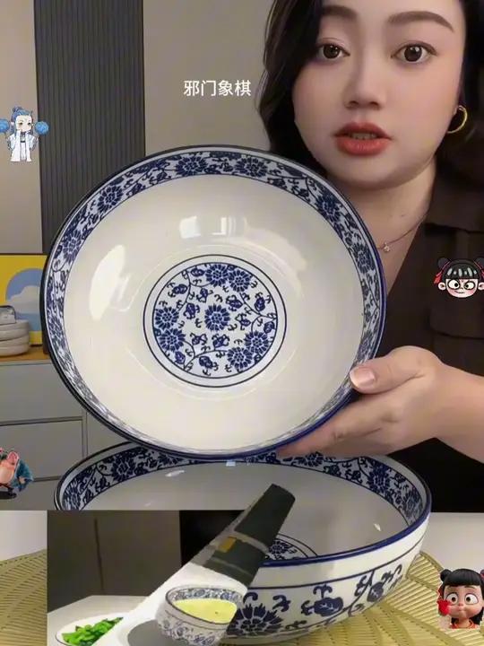 青花瓷系列陶瓷9英寸 大汤盆,装毛血旺水煮鱼都可以,微波炉烤箱都能进 汤碗