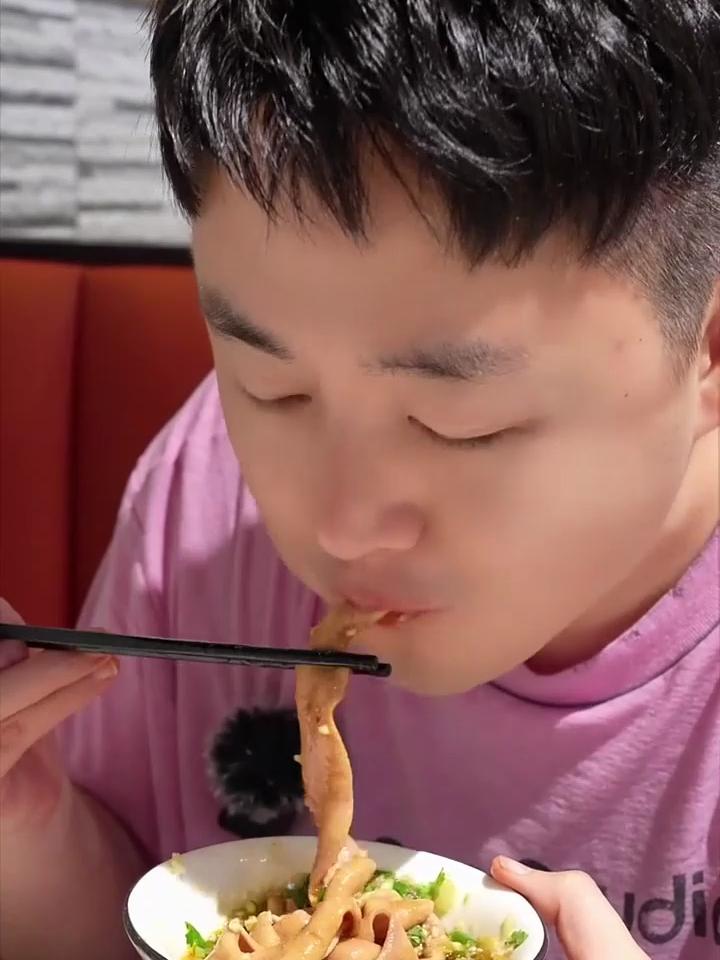 成都彭州九尺鹅肠火锅，尝尝怎么样
