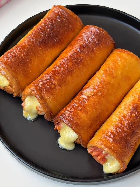 超长拉丝芝士吐司卷一口爆浆真的巨香