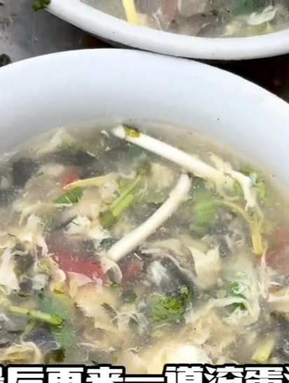 700一桌的席你觉着值不值？