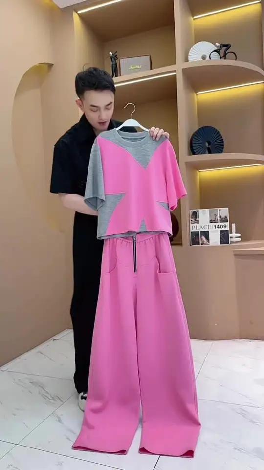 2025欧货夏季系列 粉色撞色灰色异形拼接设计感阔版短袖上衣 搭配粉色阔腿裤