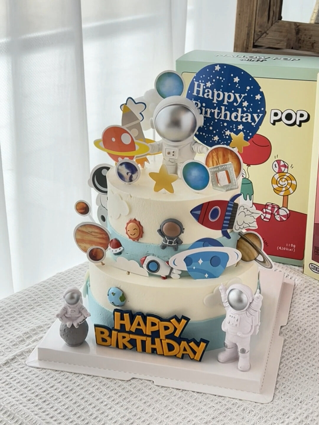 10岁小男孩宇航员主题立体生日蛋糕