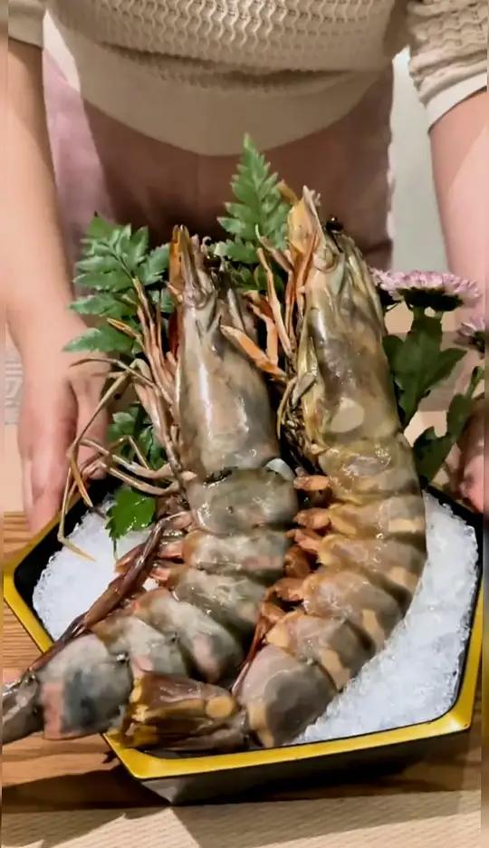 不仅好吃 营养价值还高 多给孩子做着吃美食海鲜黑虎虾f