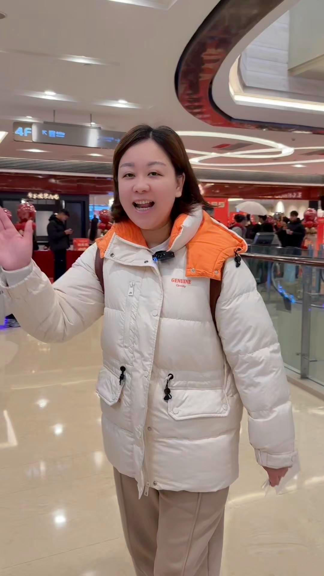 到重庆一定要吃李子坝梁山鸡!40多年老品牌!