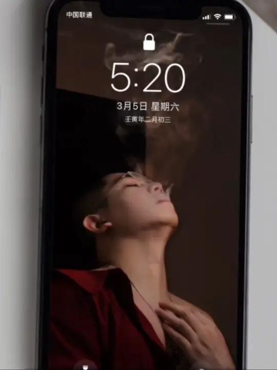 把自己做成手机壁纸 苹果锁屏壁纸手机屏保 