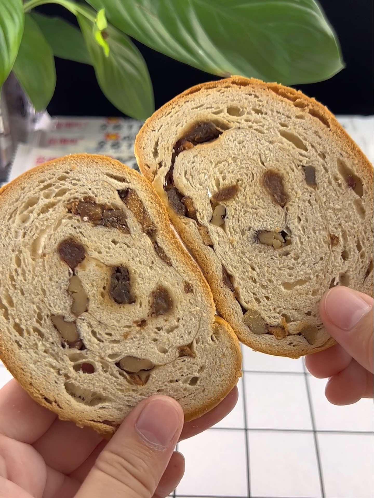 独立包装的切片大列巴,吃起来太方便了 大列巴 面包 早餐吃什么 零食推荐