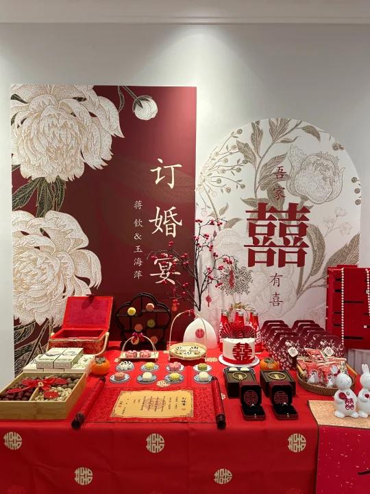 被亲友们夸爆的中式订婚摆台!仪式感满满