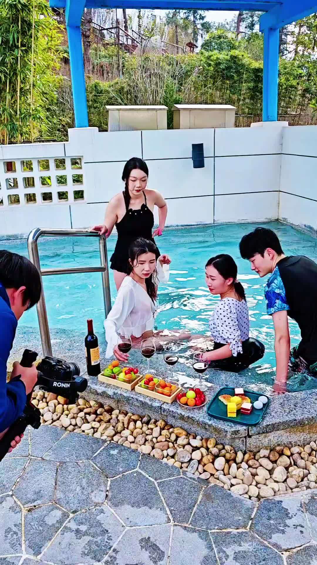 旅行推荐官 拍照圣地 拍摄现场 温泉 京山天沐温泉酒店 现场直击,花絮多多,昨天是拍摄小助
