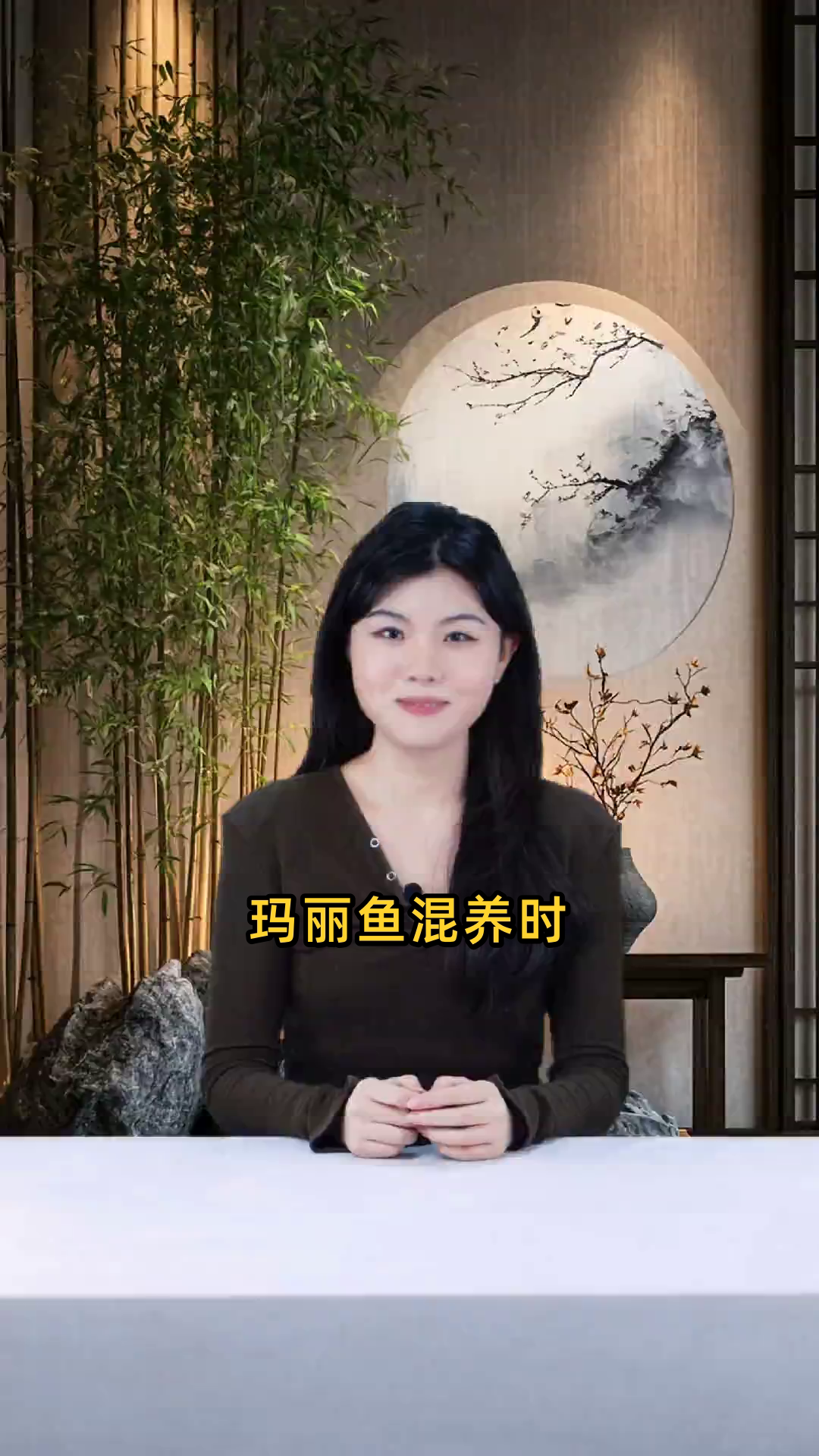 玛丽鱼混养需避免虎皮鱼、迷你鹦鹉鱼和曼龙鱼,以防相互攻击