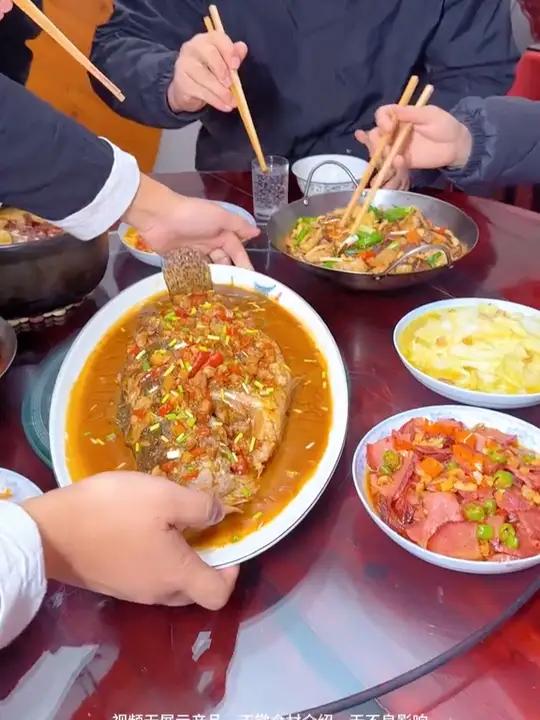 上过舌尖的徽州美食臭鳜鱼,闻着臭吃着香