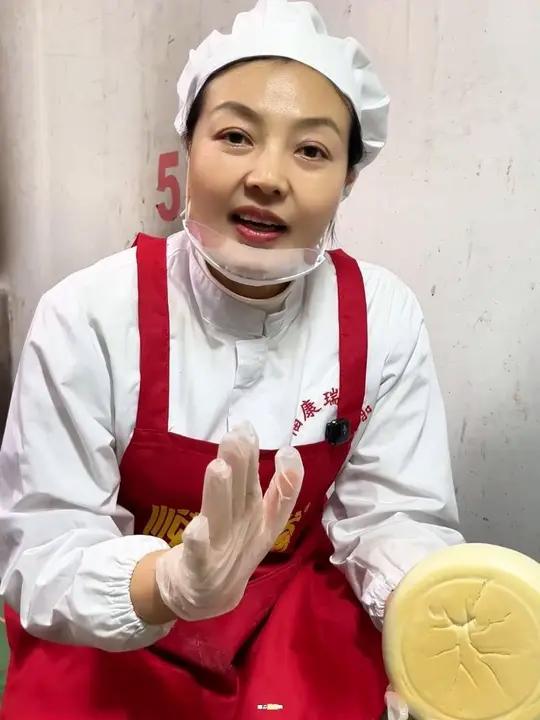 王哥庄大馒头 木柴烧 铁锅蒸 出锅自带黄金底