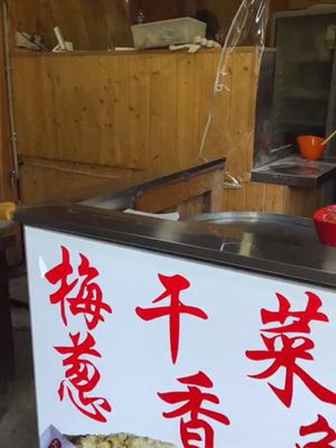熙街美食分享 今天是梅菜扣肉饼