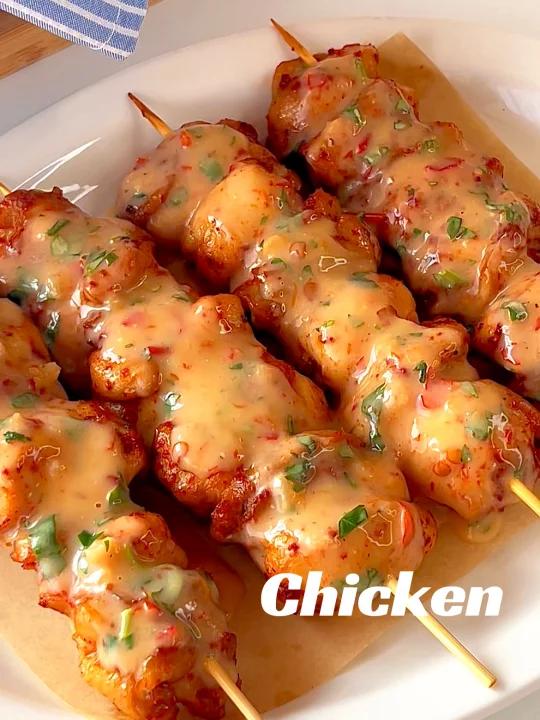 一口惊喜泰式烤鸡肉串｜甜辣过瘾巨好吃