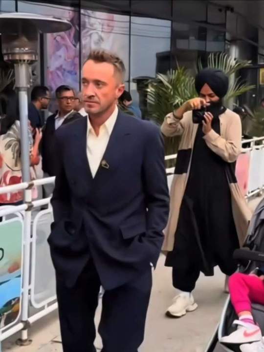 汤姆费尔顿，帅的