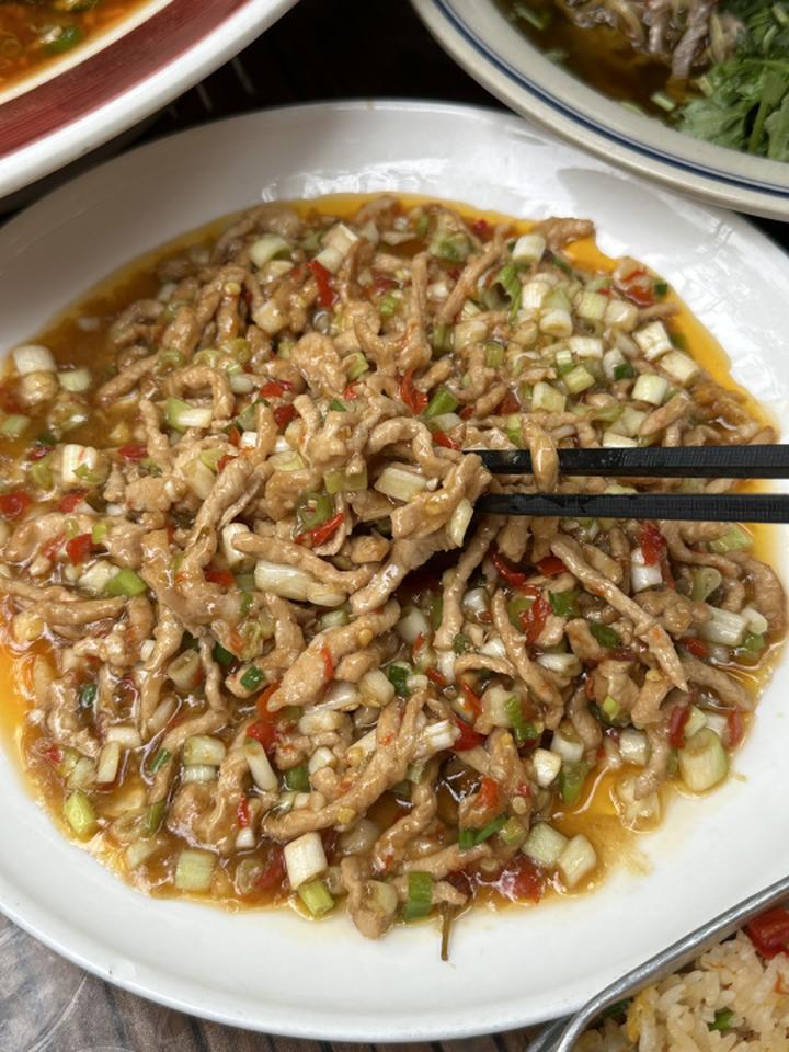 成都科华路!这盘鱼香肉丝卖40真的太香了!成都美食探店